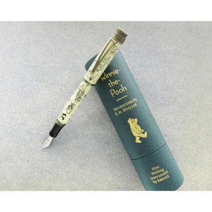 Retro 1951 A.A. Milne Winnie the Pooh Limited Edition Fountain Pen